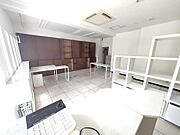 室内に残置物等がありますが、撤去等、相談できます。