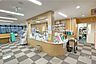 周辺：伊興図書館の外観