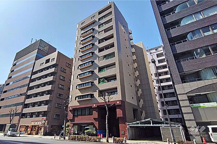 レジェンド日暮里の外観(北側から)