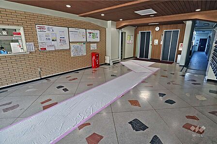 エントランスホール