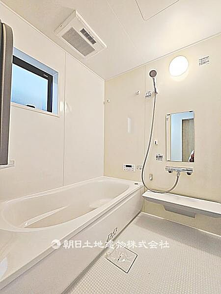 浴室を拡大表示