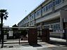 周辺：東大和市立第二小学校まで徒歩1分15ｍ！毎日の通学負担を軽減できる、子育て世帯に嬉しい環境。