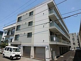 ドエル ヨッシ 南7  ｜ 北海道札幌市白石区南郷通7丁目北（賃貸マンション2LDK・3階・55.48㎡） その1