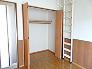 たっぷり収納できるクローゼット