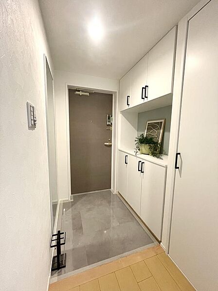 シューズボックス付きで玄関まわりがすっきり整います