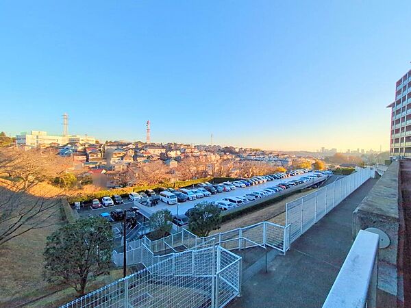 駐車場を拡大表示