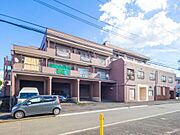 ◎徒歩10分圏内にスーパーやコンビニあります◎敷地内にバイク置場・自転車置き場あり♪