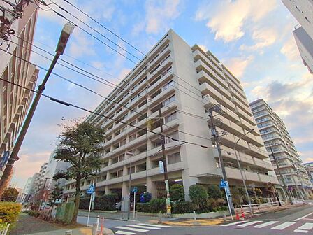 モダンなアクセントクロスのお部屋にリノベーション予定