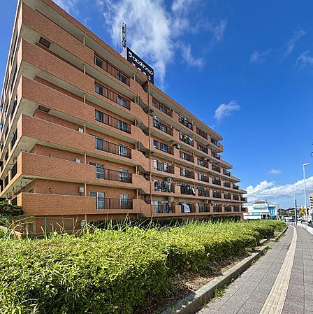 2026年6月新規内装リノベーション完了！コンビニ・スーパー至近で住環境◎