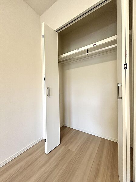 たっぷり収納で、お部屋を広く使えます