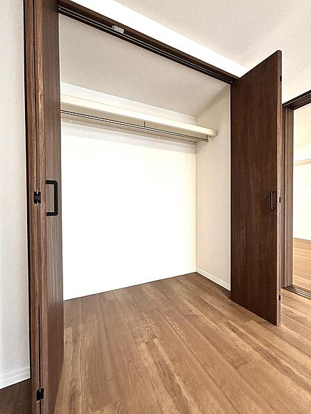 ◎洋室6帖にはクローゼット完備♪