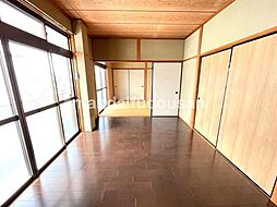 居間