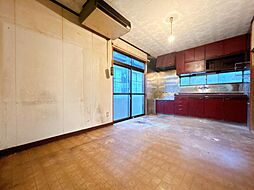 西彼杵郡長与町嬉里郷　戸建て 6DKのリビング/ダイニング