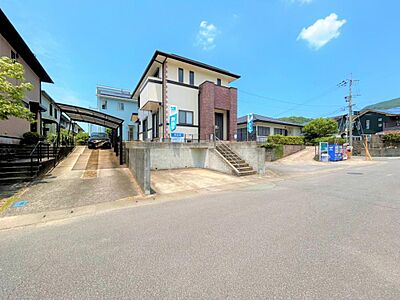 外観：【住宅ローン減税対象】価格には消費税、リフォーム費用を含みます。自社物件につき随時ご案内可能。内覧希望の方はお電話ください。