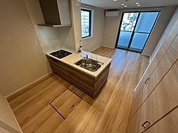 近鉄奈良線 学園前駅 徒歩7分の賃貸マンション 1階1LDKのリビング/ダイニング