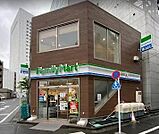 ファミリーマート 渋谷二丁目中央店 106m