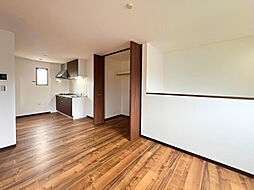 TJ曽屋 A202 2階1LDKのリビング/ダイニング