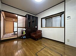 居間