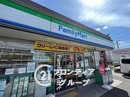 ファミリーマート西宮今津港町店 徒歩13分。 1000m