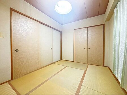 住まい選びは、価格や立地だけでなく、将来の暮らし方まで含めて考えることが大切です。今の段階で気になっていることを、まずスタッフに話してみてください