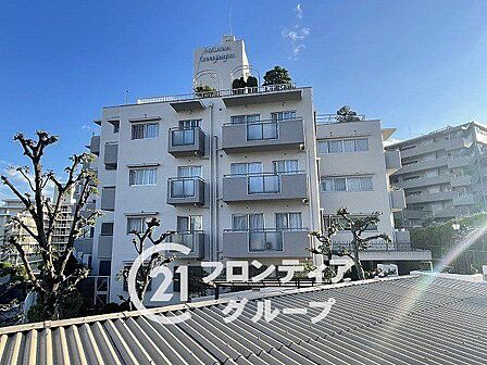 住まい選びは、価格や立地だけでなく、将来の暮らし方まで含めて考えることが大切です。今の段階で気になっていることを、まずスタッフに話してみてください