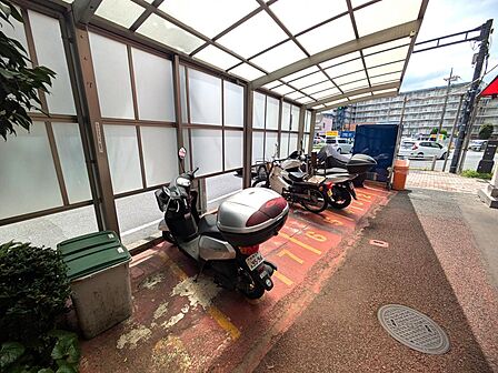 バイク置場