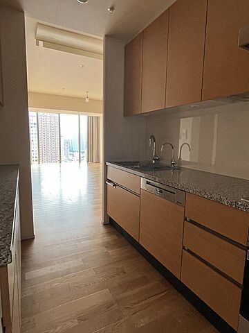 キッチン ブランズタワー芝浦 32階/-