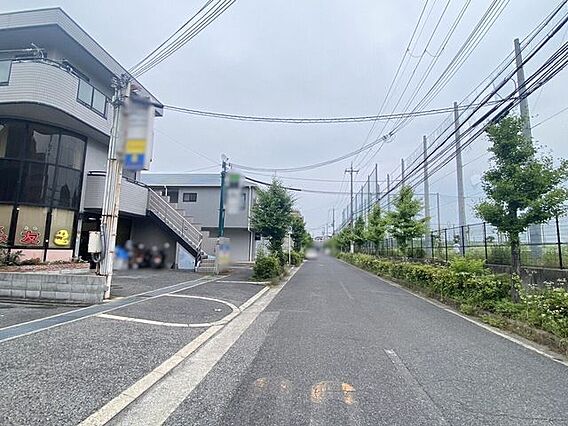 前面道路含む現...