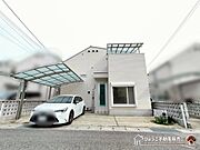 並列駐車2台可能(車種による)なカースペース　2021年5月　カーポート屋根施工