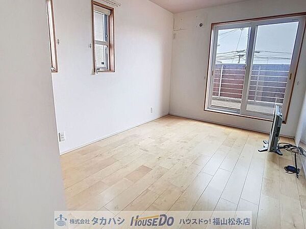 洋室を拡大表示