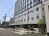 周辺：藤田医科大学　ばんたね病院　初診の受付時間：月曜から土曜　8：30-11：30　多数の診療科やその他の部門に分かれた総合病院になります。駅からも近く、周辺には提携の駐車場も完備しています。 200m