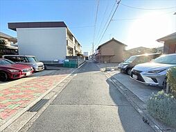 中川区戸田4丁目 前面道路含む現地写真