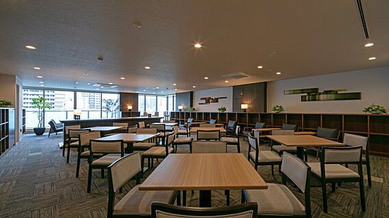 ラウンジ