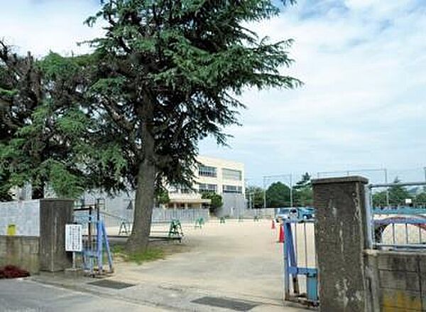 画像23:下関市立名陵小学校(1、073m)