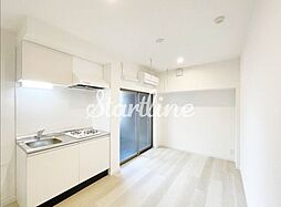 フロレゾン代々木 702 7階ワンルームのリビング/ダイニング