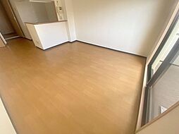 ラブリーガーデンビュー 6階1Kのリビング/ダイニング