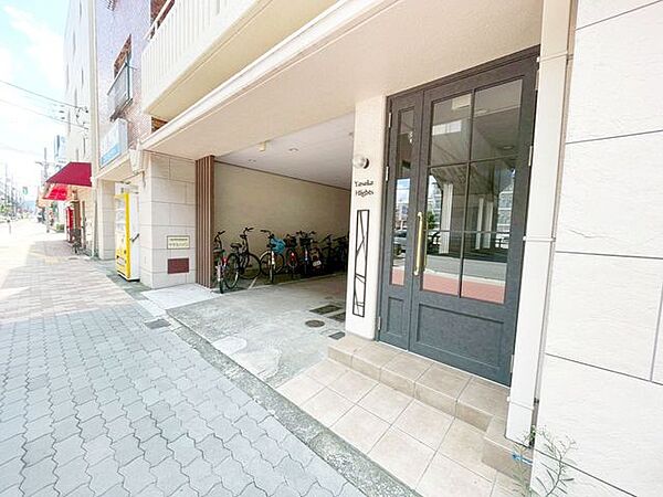 建物エントランス