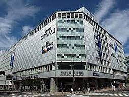 京阪シティモール 徒歩13分。 980m