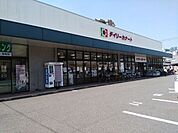 デイリーカナートイズミヤ都島店 徒歩2分。 130m