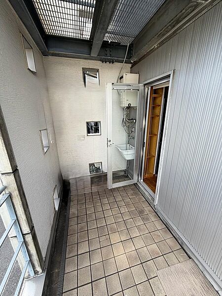 バルコニーを拡大表示