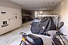 駐車場：駐輪場・バイク置場