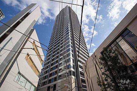 ザ・パークハウス大阪梅田タワーの外観(北西側から)