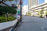その他：敷地北側の前面道路