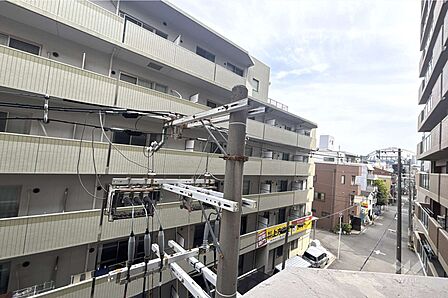 バルコニーからの眺め（南東方向）［2026年5月2日撮影］