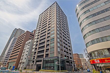 ワコーレ大阪新町タワーレジデンスの外観（北東側から）