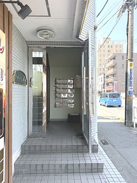 建物エントランス