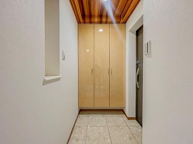 玄関 レクセルアベニュー多摩センター 2階/-