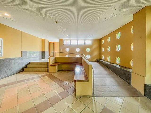 エントランス レクセルアベニュー多摩センター 2階/-