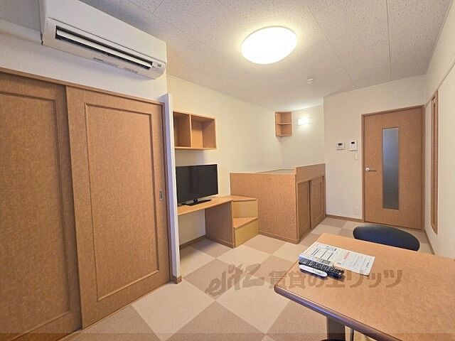 寝室