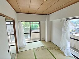 近鉄生駒線 菜畑駅 徒歩9分の賃貸マンション 2階2DKのリビング/ダイニング